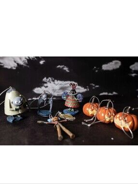 Hawthorne Village Nightmare Before Christmas Making Christmas Ornament Set w COA